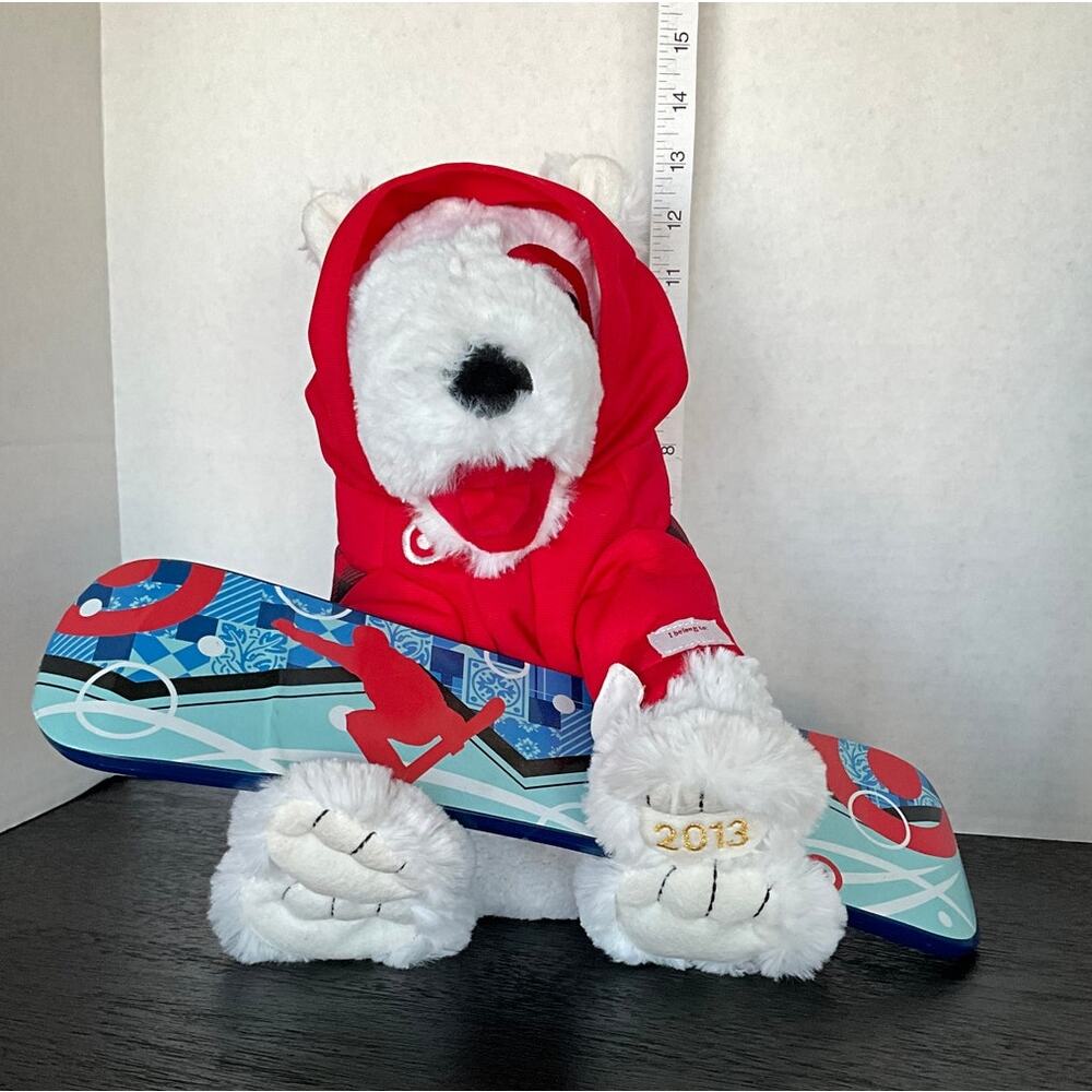 Target Bullseye dog 2013 Holiday Peak Snowboard